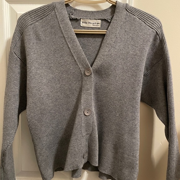 Little Mountain Vancouver Grey Cardigan (Size S) - Picture 3 of 4